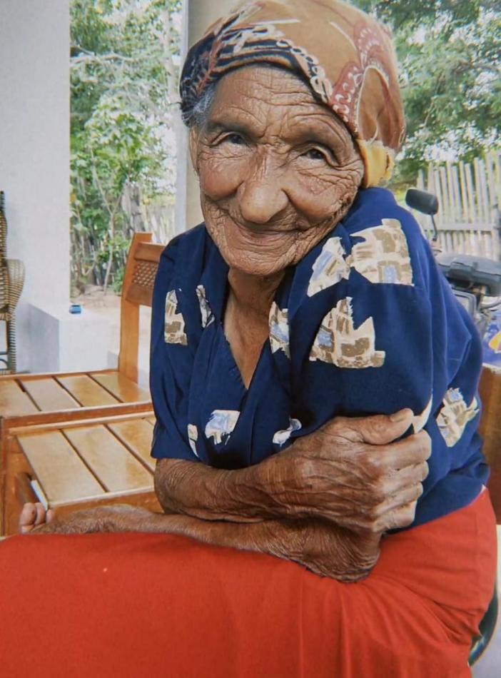 Gentio do Ouro: Para comemorar aniversário de 100 anos, dona Domingas pede ajuda de familiares e amigos