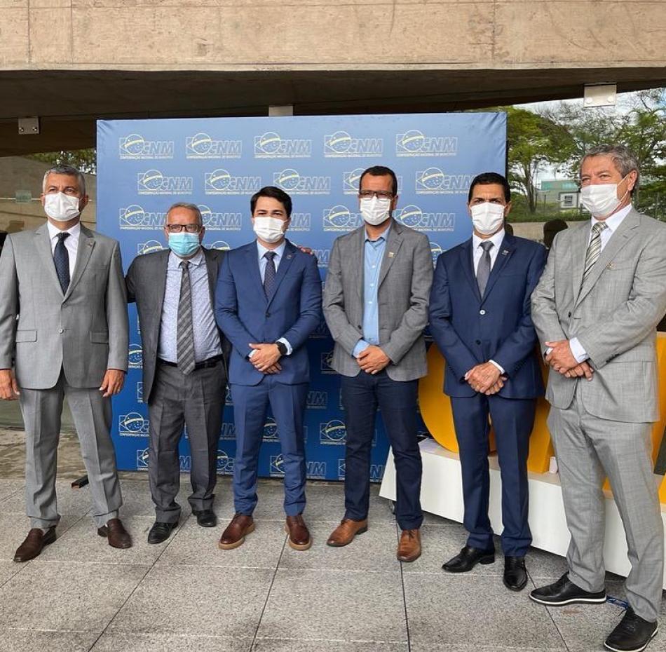 Prefeitos da região de Irecê participam de mobilização nacional em Brasília