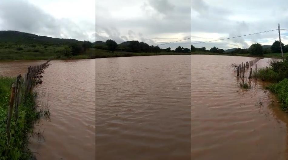 VÍDEO: Açude da Paraginha ganha mais água após forte chuva em Gentio do Ouro 